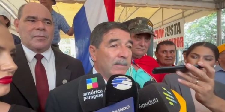 «Si cae el Partido Colorado, Peña será el responsable», dice senador Núñez