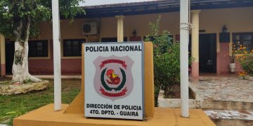 Mujer fue hallada sin vida, con manos y pies atados, en el baño de su casa