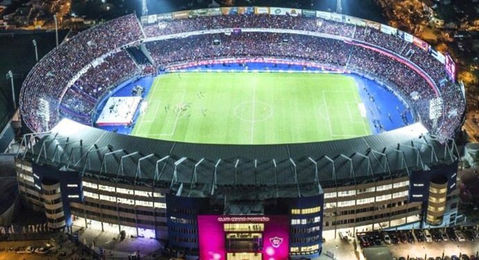 Choque por la punta en Barrio Obrero