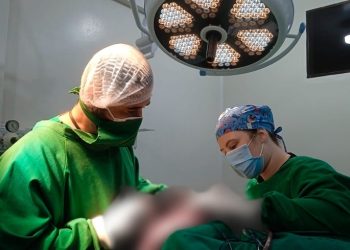 Hospital Regional de Concepción realiza cirugía maxilofacial a joven accidentado en motocarro