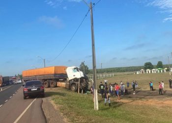 Trágico y fatal accidente de un camión en Félix Pérez Cardozo