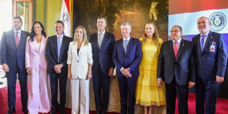 Buscarán convertir al Hospital Nacional de Itauguá en un referente internacional