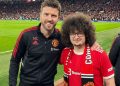 Hincha del Manchester United está a una victoria de cumplir su insólita promesa