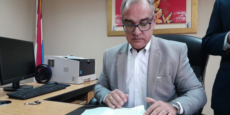 Caso mafia de los pagarés: decretan sobreseimiento provisional de tres implicados