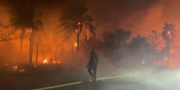 Incendio de gran magnitud en Ypacaraí amenazó con afectar estación de servicios