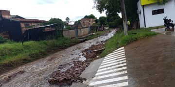 Reportan que niño fue arrastrado por raudal en San Lorenzo