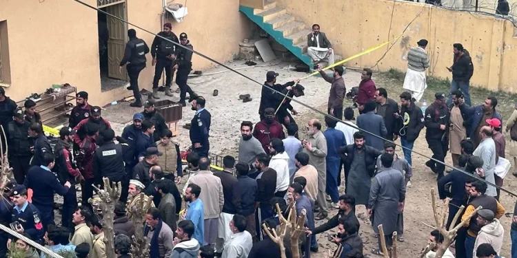 Al menos 31 fallecidos y 169 heridos en atentado suicida en mezquita de Islamabad, Pakistán