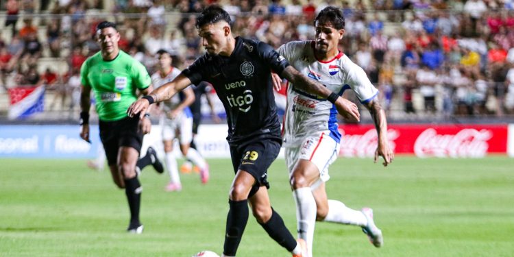 Olimpia venció en la última jugada a Nacional y es nuevo puntero del Torneo Apertura 2026