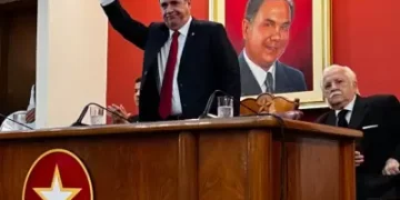 Ratifican desestimación de denuncia de Arnaldo Giuzzio contra Horacio Cartes