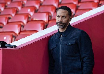 Rio Ferdinand revela que a veces usa silla de ruedas debido a lesiones sufridas como futbolista