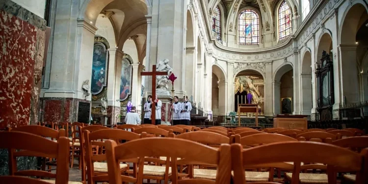 Iglesia católica suiza realiza tests psicológicos a aspirantes a sacerdotes para evitar abuso infantil
