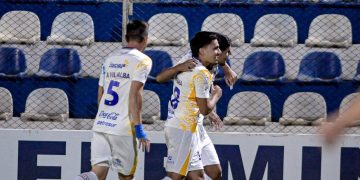Sportivo Luqueño ganó luego de tres partidos y le propinó su primera derrota a Recoleta FC