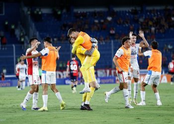 Nacional venció a Cerro Porteño y es nuevamente líder del Apertura 2026