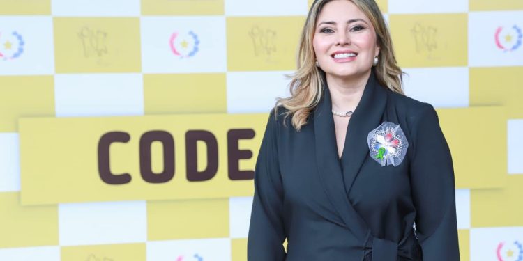 Viceministra advierte sobre uso indebido de imágenes de menores en redes sociales