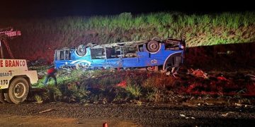 Vuelco de bus en Brasil dejó al menos 6 muertos y 45 heridos