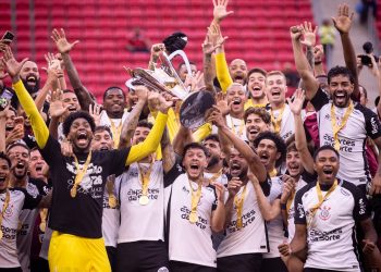 Paquetá falló un gol increíble; Corinthians le ganó la Supercopa a Flamengo