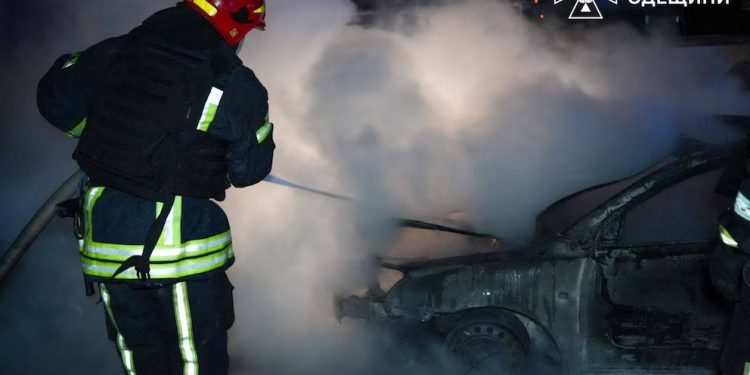 Ataques rusos dejan al menos tres muertos en Kharkiv y Odesa