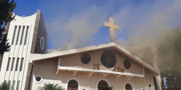 Se registra un incendio en la Catedral de Ciudad del Este