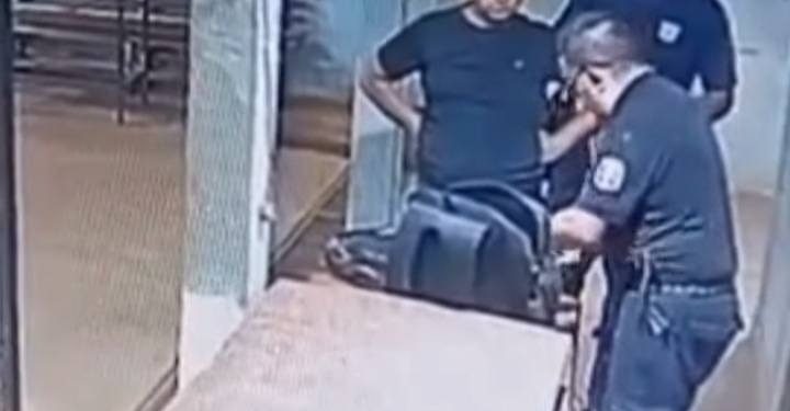 Aprehendieron a un agente penitenciario con lo que sería cocaína en penal de CDE