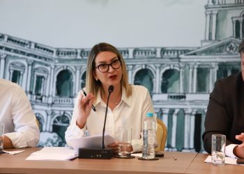 La ocupación crece por encima de la fuerza laboral y suma más de 118.900 nuevos trabajadores