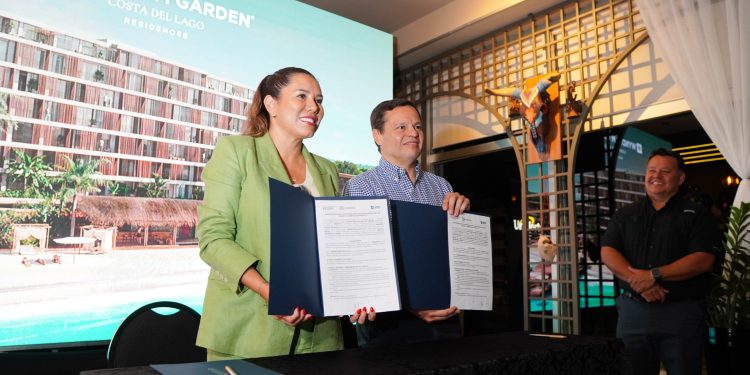 Sellan alianza para fortalecer el turismo nacional en presentación de Wyndham Garden Costa del Lago