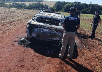 Hallan el que sería el segundo vehículo involucrado en atraco al Banco Sudameris en Naranjal