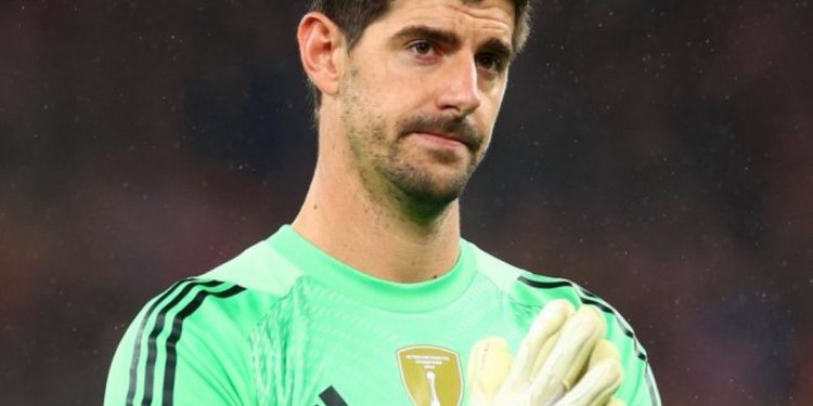 Courtois responde a Chilavert tras su defensa a Prestianni: «es lamentable»