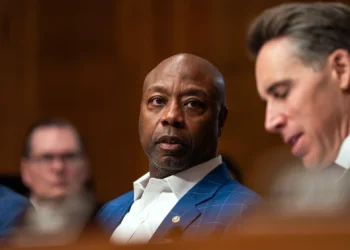 Republicanos critican a Trump por publicación racista en redes sociales