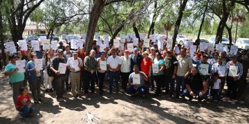 Luego de más de 30 años de espera, pobladores de colonia Nueva Mestre reciben sus títulos