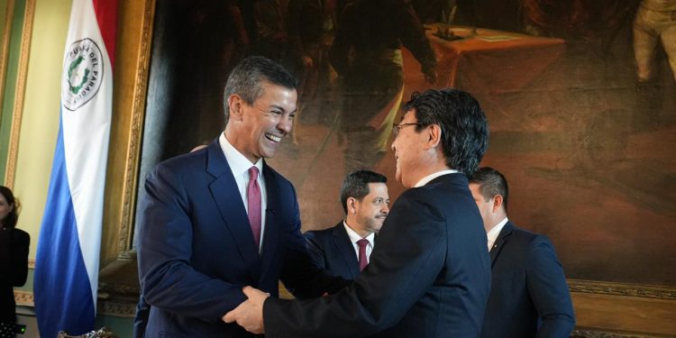 Paraguay y Japón firman acuerdo para desarrollo de tecnología satelital