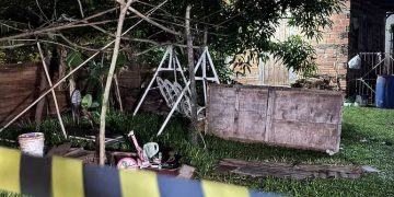 Hombre fue asesinado a tiros en el patio de su vivienda