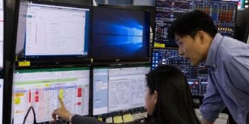 Suben las bolsas asiáticas y baja el petróleo ante señales de paz en Medio Oriente