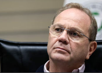 Camilo Pérez: «si estaban tan bien en las encuestas, ¿para qué se juntan?»