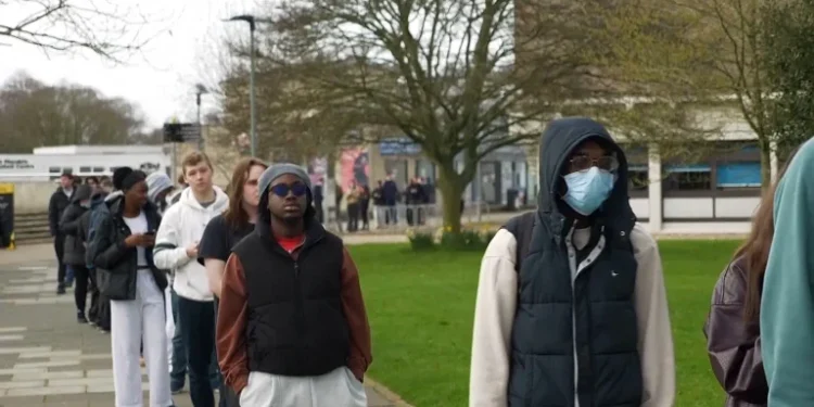 Foco «sin precedentes» de meningitis en el Reino Unido, 27 casos