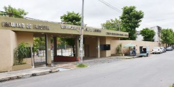 Abren investigación en Filo UNA por supuesto acoso de docente a alumnos