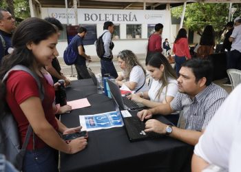 Ofrecen 240 vacancias laborales en Central y Alto Paraná