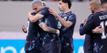 Exitoso examen de la Albirroja en Atenas