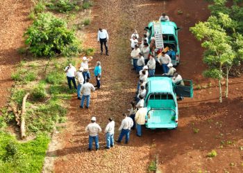 ANDE interviene conexiones clandestinas y mejora la calidad del servicio eléctrico en Minga Guazú.