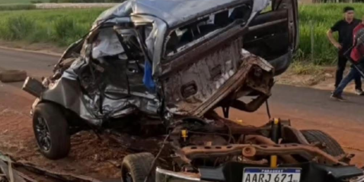 Tres adolescentes pierden la vida en un choque frontal