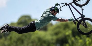 El campeón olímpico de BMX, José “Maligno” Torres, llega a la COP Expo 2026