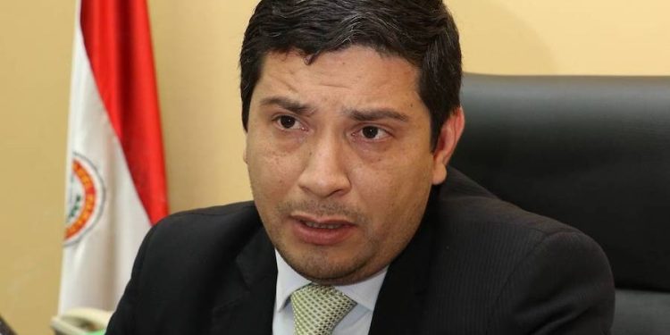 Disputa interna por asignación de listas genera tensión en la ANR en plena campaña