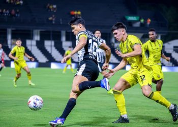 Libertad se reencuentra con la victoria al derrotar por la mínima a Recoleta FC