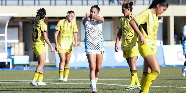 Libertad golea a Recoleta FC y sigue con 100% de efectividad