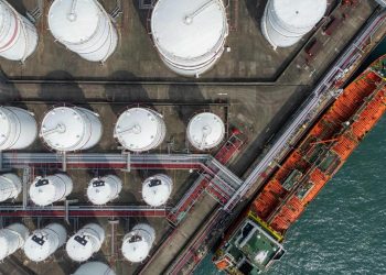 EE.UU liberará 86 millones de barriles de petróleo para estabilizar mercados