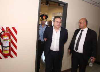 Tribunal que revocó prisión a Carlos Granada ahora confirma su condena a 10 años por coacción y violación