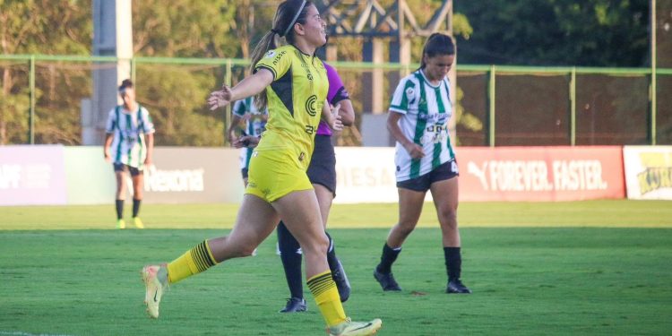 Estreno goleador de Recoleta FC en el campeonato femenino 2026