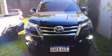 Ciudad del Este: camioneta de concejal fue robada frente a un sanatorio