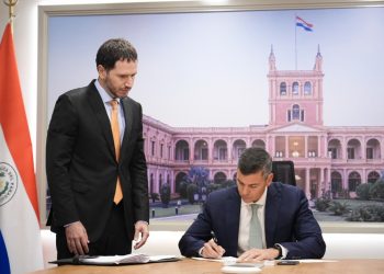 Ejecutivo promulga ley de reforma de la Caja Fiscal