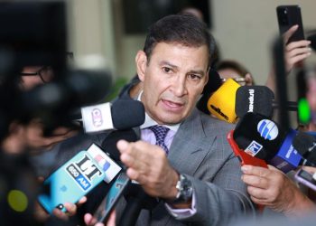 Ovelar planteó elevar carga impositiva para «los que generan mayores recursos»