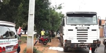 Padre y su hijo mueren tras ser arrollados por un camión en Capiatá